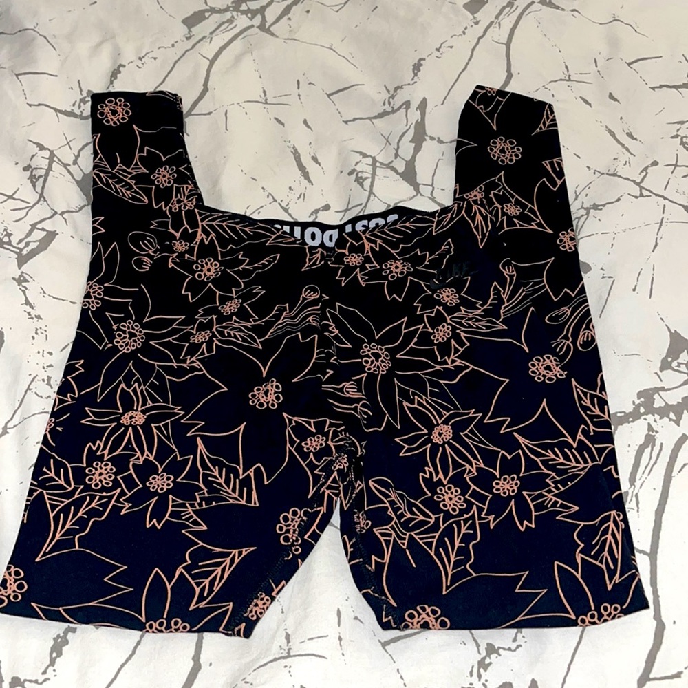 WOMENS NIKE GRAPHIC PRINTED LEGGINGS!